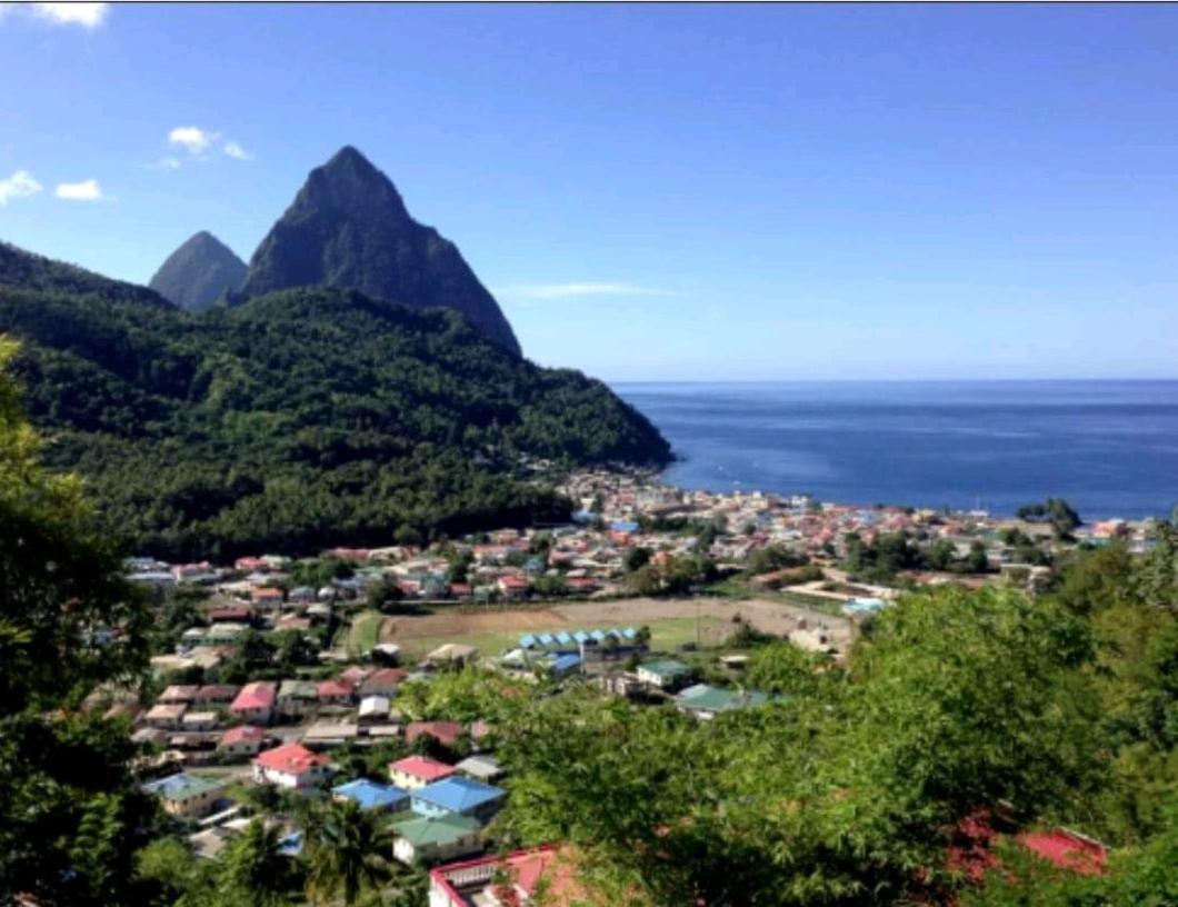 Bencastle Villa Gros Islet Esterno foto